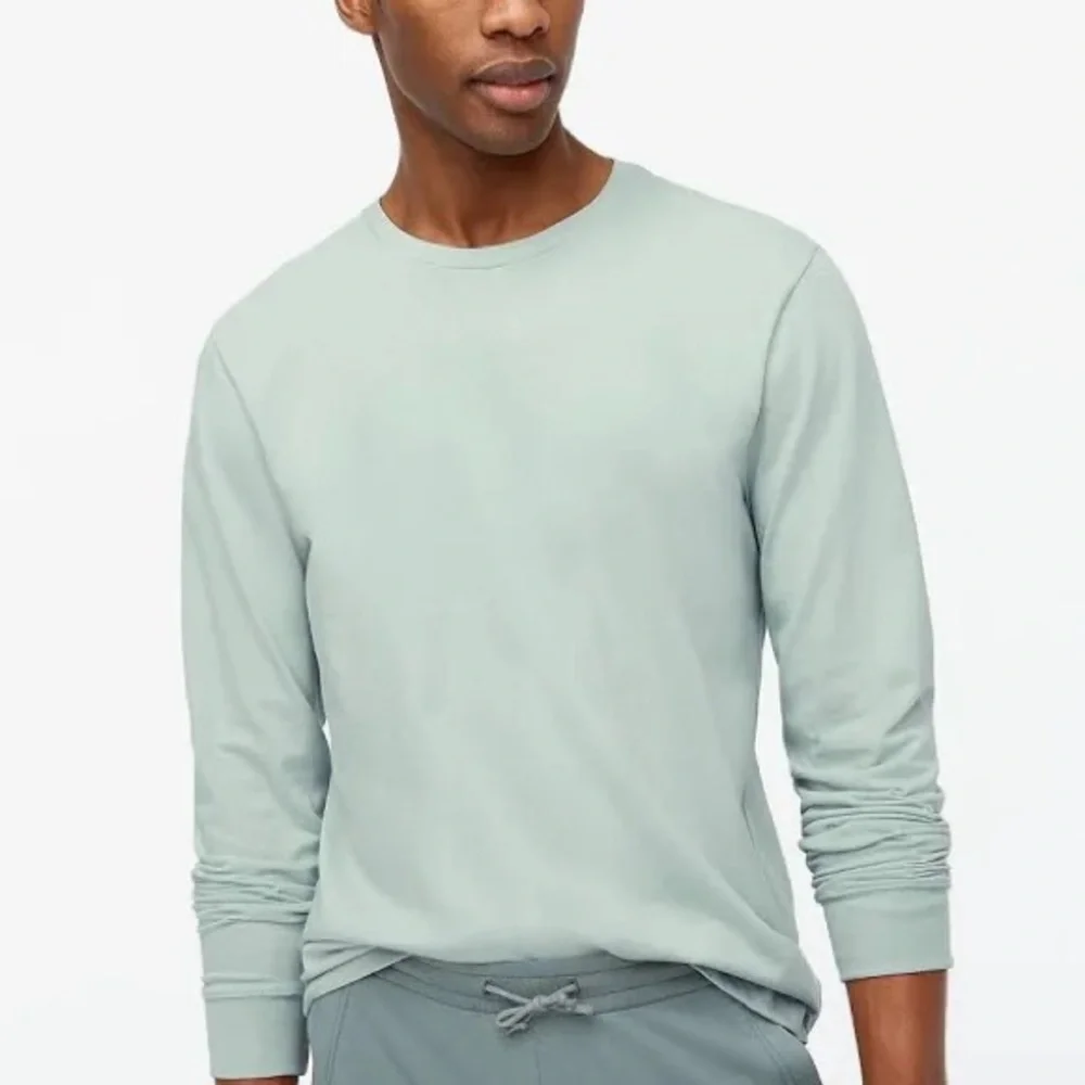 J Crew Factory Mens M Long-sleeve washed jersey tee Stone Blue
Item 03448 - Picture 2 of 4